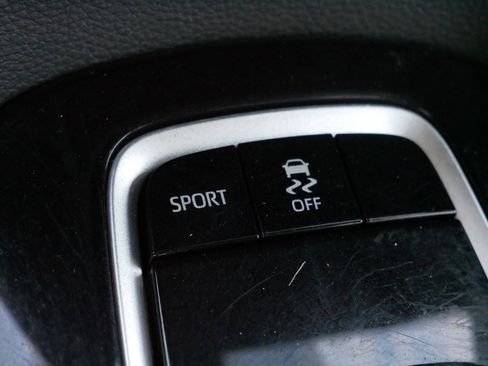 Certified 2020 Toyota Corolla SE image 29