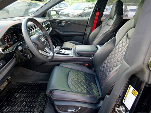 Used 2025 Audi SQ8 Prestige w/ Prestige Package AWD/4WD image 22