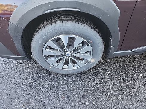 Used 2025 Subaru Outback Limited image 24