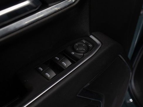 Used 2025 Chevrolet Silverado 1500 LT RWD image 17