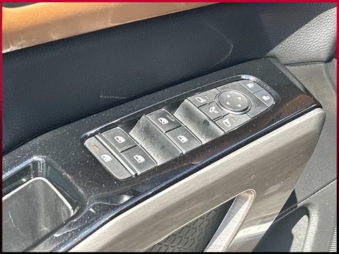 Used 2023 Nissan Pathfinder Platinum FWD image 20