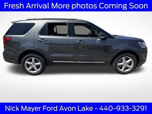 Used 2019 Ford Explorer XLT w/ Equipment Group 202A FWD image 4