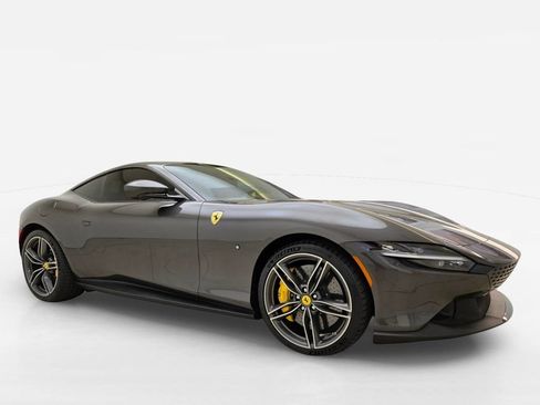 Used 2022 Ferrari Roma RWD image 3