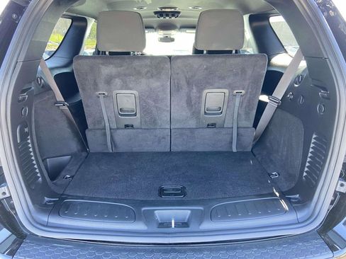 Used 2025 Dodge Durango GT RWD image 12