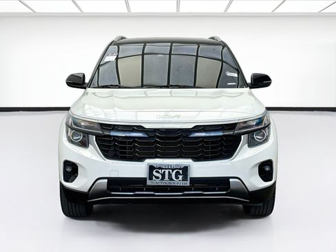 Used 2024 Kia Seltos S FWD image 2