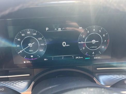 Used 2024 Kia Carnival SX Prestige FWD image 6
