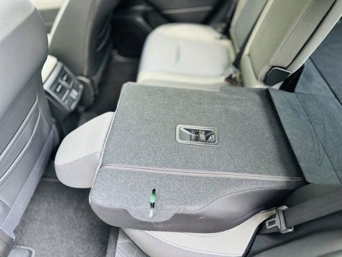 Used 2025 Subaru Forester Premium image 22