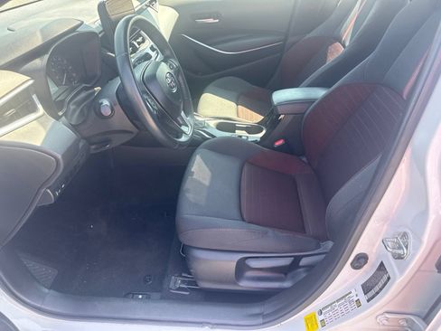 Used 2025 Toyota Corolla SE FWD image 12