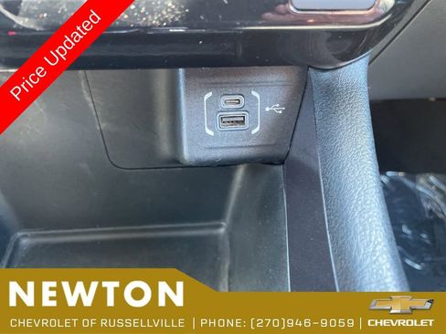 Used 2025 Jeep Compass Latitude AWD/4WD image 19