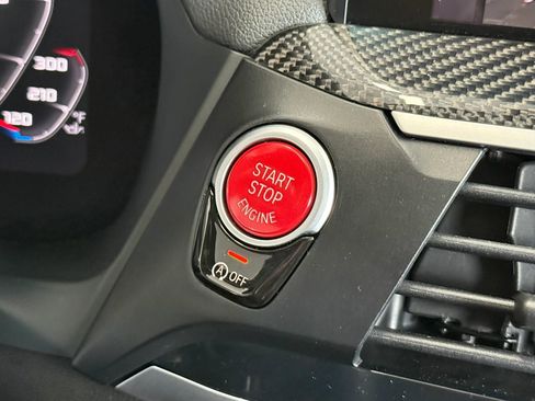 Used 2021 BMW X4 M Sport Utility 4D w/ Executive Package image 20