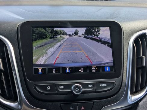 Used 2024 Chevrolet Equinox LT FWD image 30