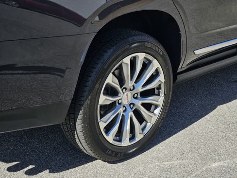 Used 2023 GMC Yukon Denali w/ Max Trailering Package image 9