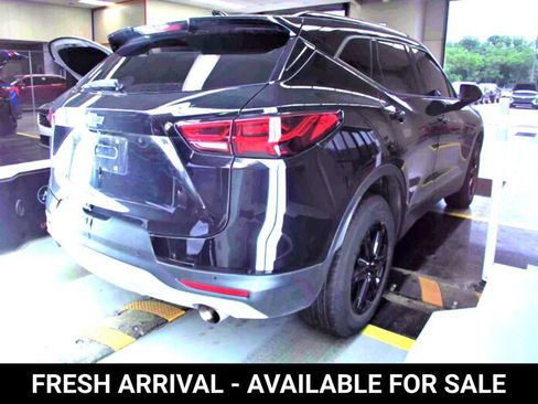 Used 2024 Chevrolet Blazer LT w/ Midnight/Sport Edition FWD image 5