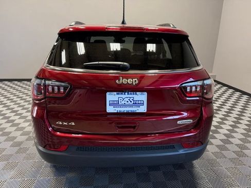 Used 2022 Jeep Compass Latitude AWD/4WD image 11