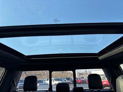 Used 2022 Ford F150 Lariat w/ Equipment Group 502A High image 15