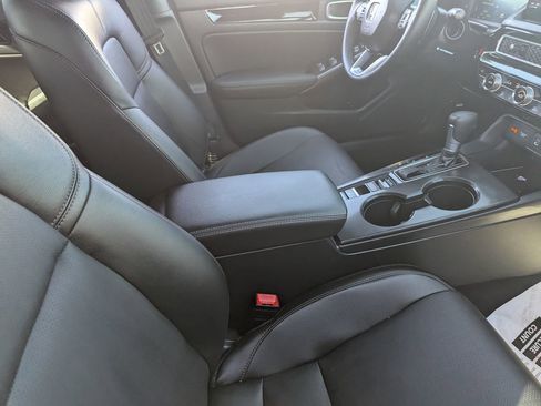 Used 2025 Honda Civic Sport Touring image 12