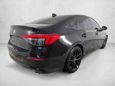 Used 2024 Honda Civic Sport image 3