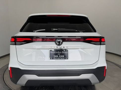 Used 2025 Volkswagen Tiguan S FWD image 11