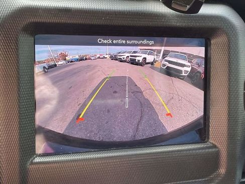 Used 2022 Jeep Wrangler Unlimited Sport image 37