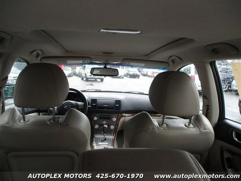 Used 2008 Subaru Outback 2.5XT Limited image 15