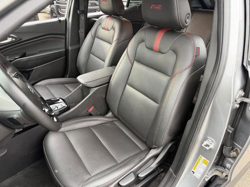 Used 2025 Chevrolet Trax RS w/ Driver Confidence Package FWD image 16