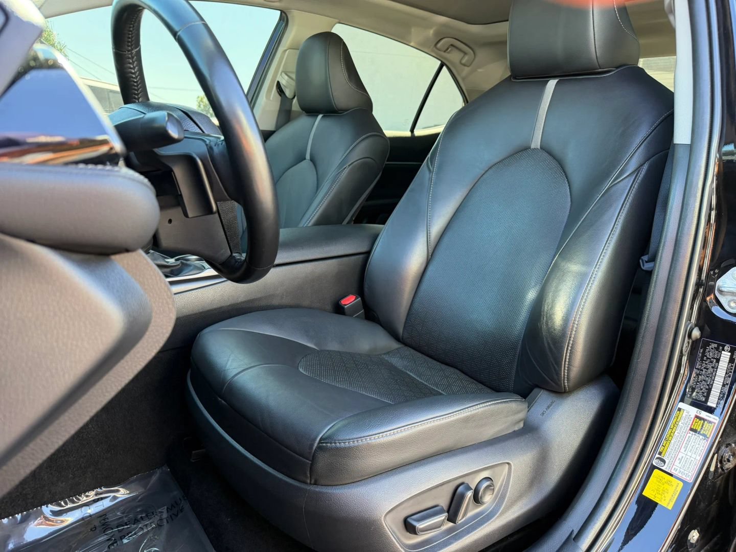 Used 2021 Toyota Camry XSE FWD image 10