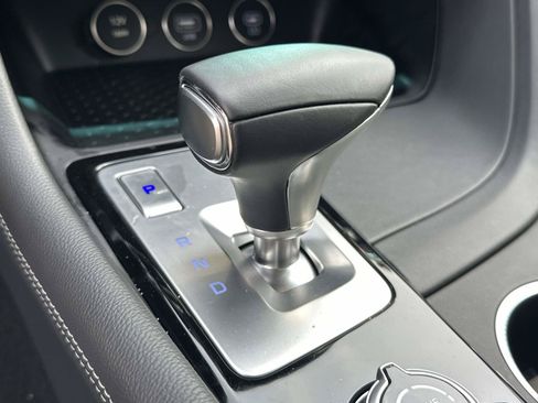 Used 2026 Genesis G70 2.5T RWD image 17