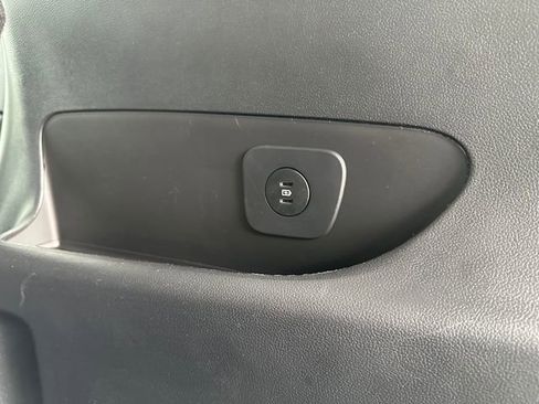 New 2025 Ford Explorer Active w/ Active Comfort Package image 27