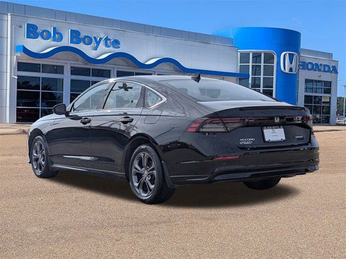 Certified 2024 Honda Accord EX-L image 5