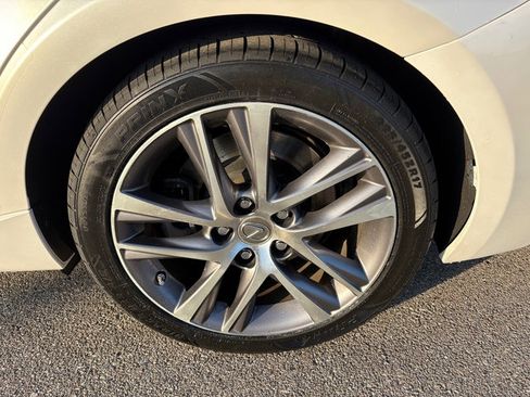 Used 2019 Lexus IS 300 AWD image 36