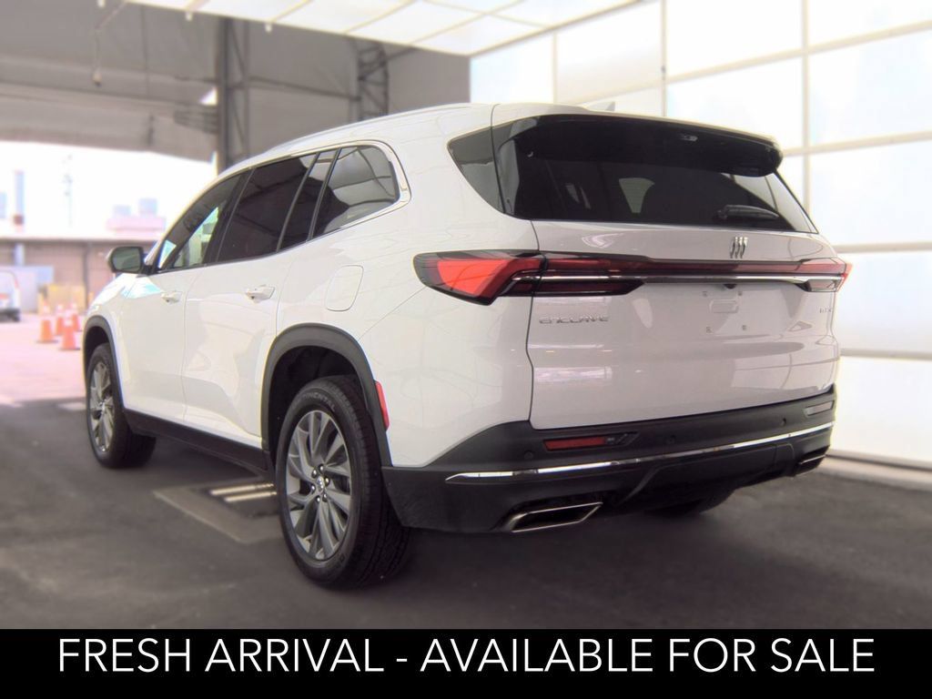 Used 2026 Buick Enclave Preferred w/ Power Package FWD image 8
