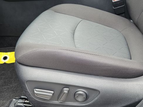 Used 2025 Toyota RAV4 XLE w/ Convenience Package FWD image 25
