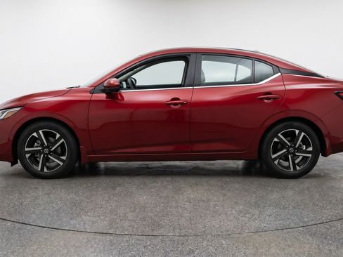 Used 2025 Nissan Sentra SV FWD image 5