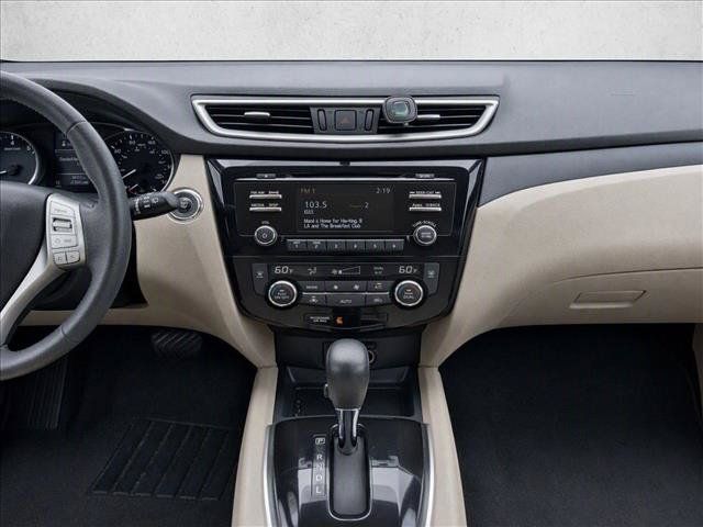 Used 2016 Nissan Rogue SV FWD image 20