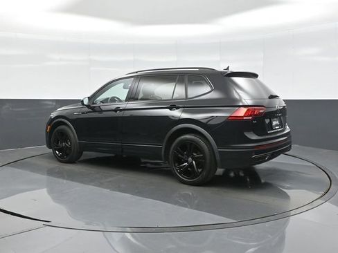 Used 2023 Volkswagen Tiguan SE R-Line AWD/4WD image 5