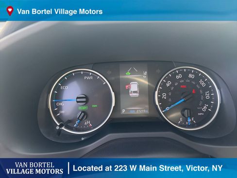 Used 2022 Toyota RAV4 LE AWD/4WD image 19
