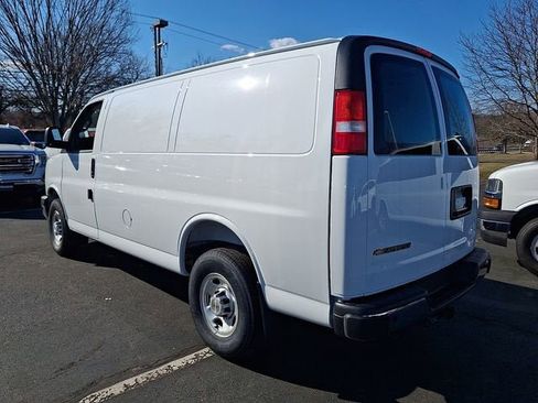 New 2026 Chevrolet Express 3500 w/ Driver Convenience Package RWD image 5