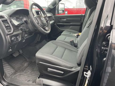 Used 2025 RAM 1500 Tradesman w/ Night Edition AWD/4WD image 21