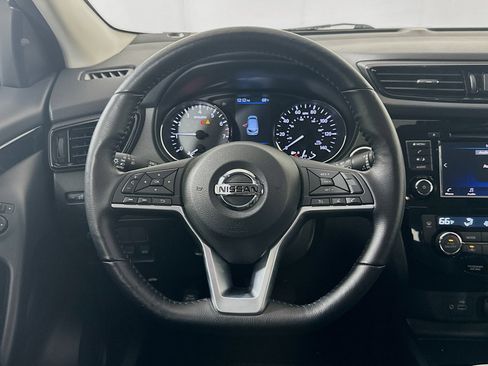 Used 2022 Nissan Rogue Sport SV image 17