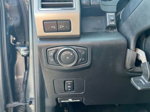 Used 2017 Ford F250 Lariat w/ Chrome Package AWD/4WD image 18