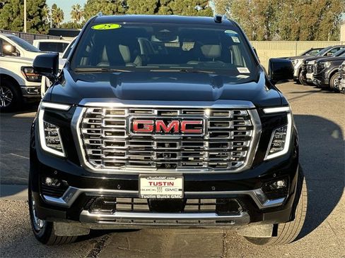 Used 2025 GMC Yukon Denali image 2