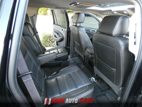 Used 2017 GMC Yukon Denali w/ Open Road Package RWD image 24