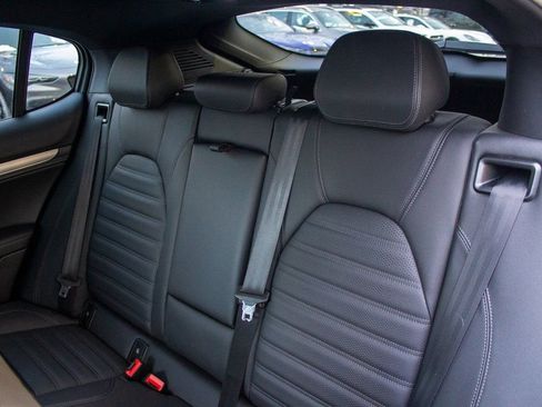 Used 2025 Alfa Romeo Stelvio Sprint w/ Veloce Package image 21