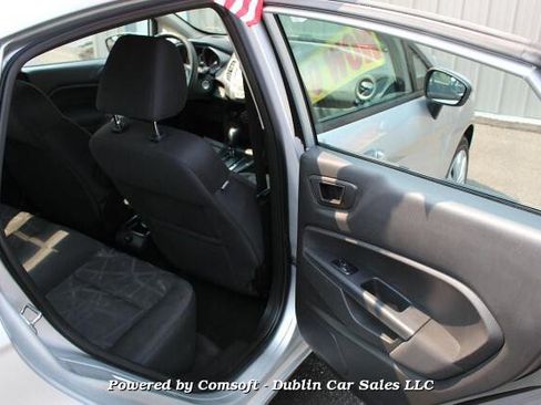 Used 2013 Ford Fiesta SE image 14