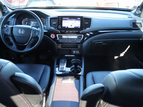 Certified 2021 Honda Ridgeline Black Edition image 13