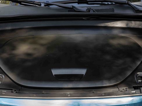 Used 2023 Volvo XC40 Recharge Plus w/ Protection Package Premier image 27