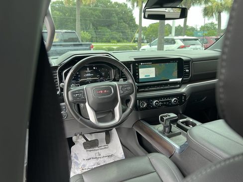 Used 2023 GMC Sierra 1500 SLT w/ SLT Convenience Package AWD/4WD image 30