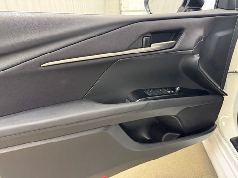Used 2025 Toyota Camry LE FWD image 8