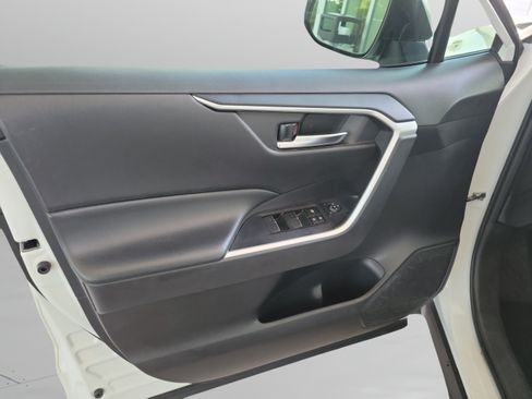 Used 2024 Toyota RAV4 XLE FWD image 14