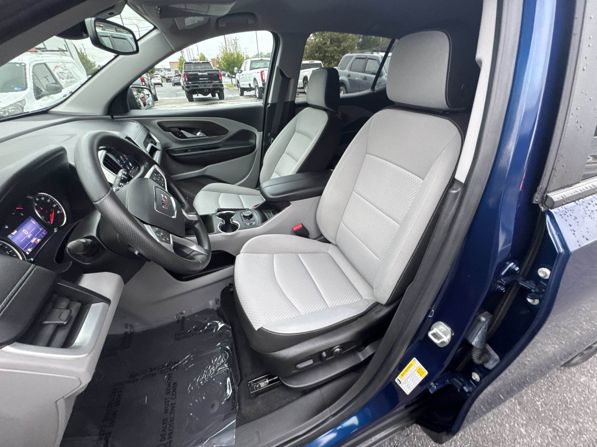 Certified 2022 GMC Terrain SLE w/ Driver Convenience Package AWD/4WD image 13
